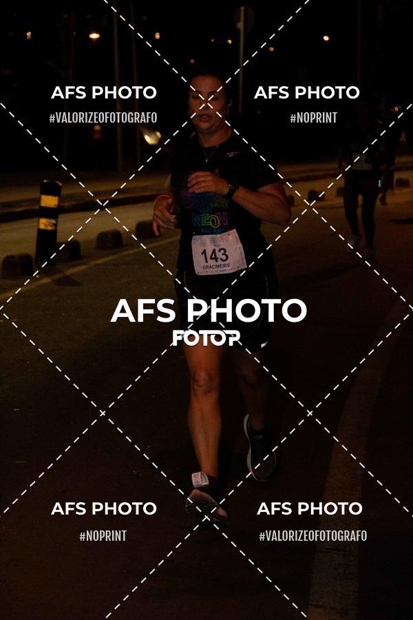 Buy your photos of the eventNeon Night Run 2019 - Belo Horizonte on Fotop