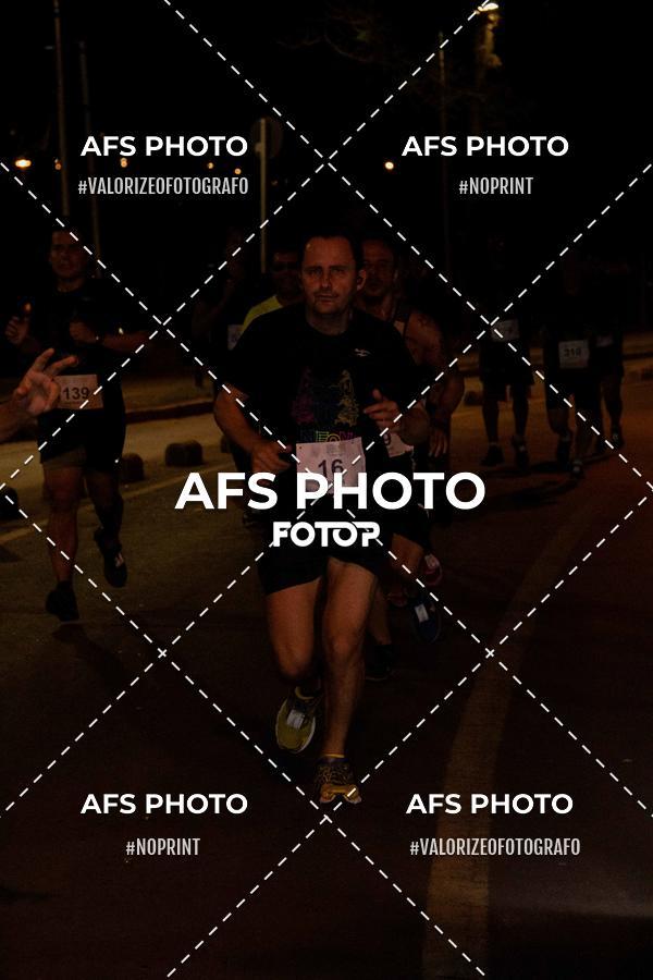Buy your photos of the eventNeon Night Run 2019 - Belo Horizonte on Fotop