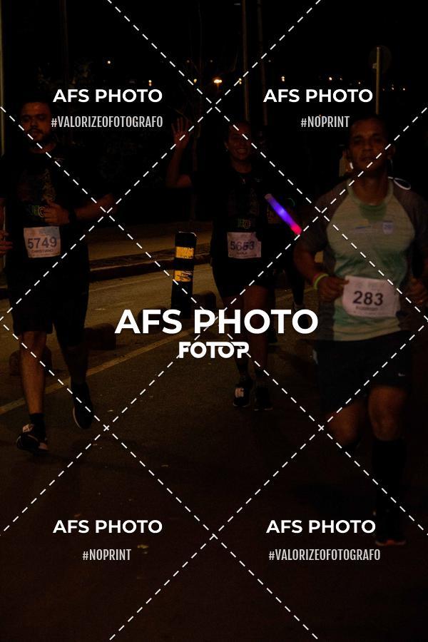 Buy your photos of the eventNeon Night Run 2019 - Belo Horizonte on Fotop