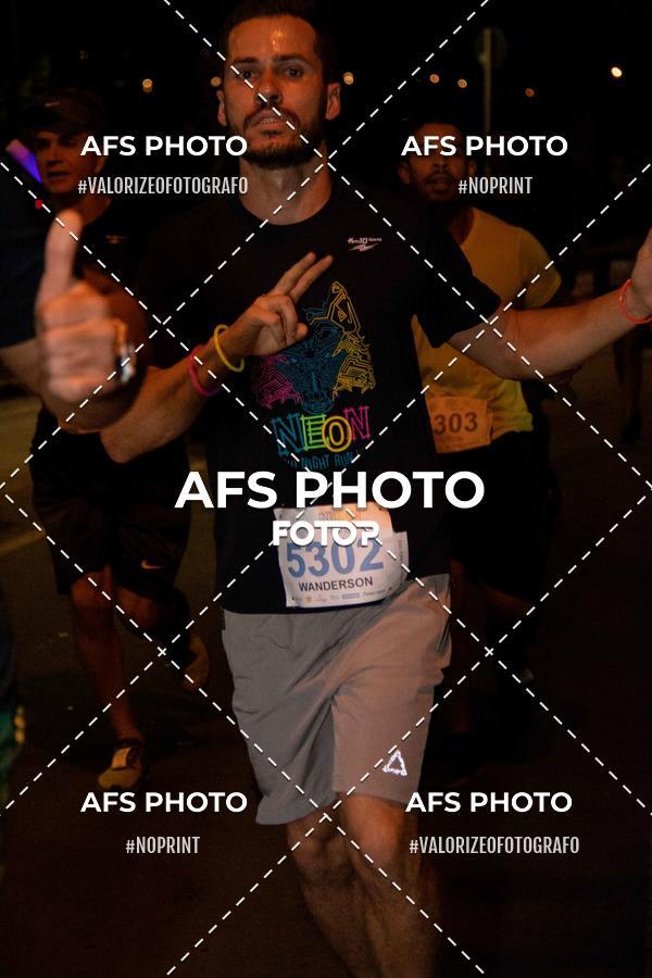 Acquista le foto dell'eventoNeon Night Run 2019 - Belo Horizonte in Fotop