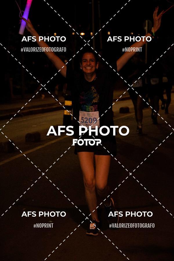 Acquista le foto dell'eventoNeon Night Run 2019 - Belo Horizonte in Fotop