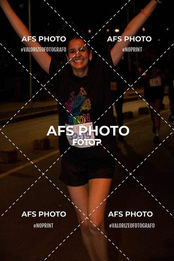 Acquista le foto dell'eventoNeon Night Run 2019 - Belo Horizonte in Fotop