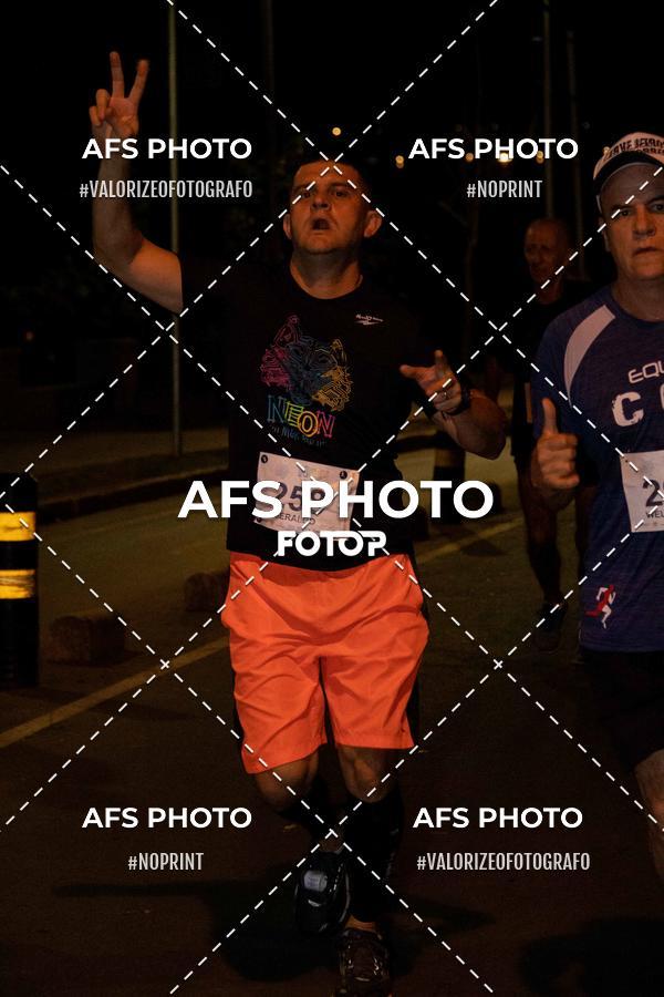 Acquista le foto dell'eventoNeon Night Run 2019 - Belo Horizonte in Fotop
