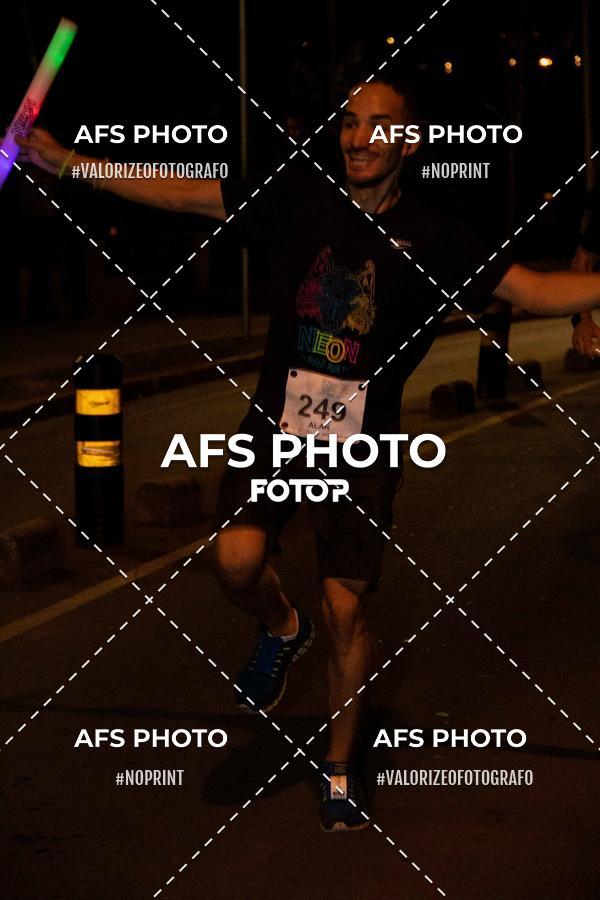 Acquista le foto dell'eventoNeon Night Run 2019 - Belo Horizonte in Fotop