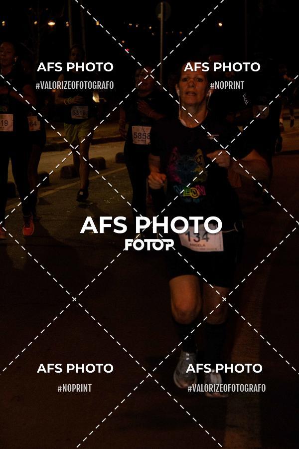 Compra tus fotos del eventoNeon Night Run 2019 - Belo Horizonte En Fotop