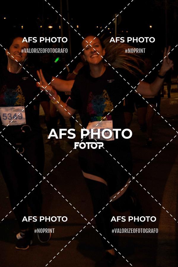 Compra tus fotos del eventoNeon Night Run 2019 - Belo Horizonte En Fotop