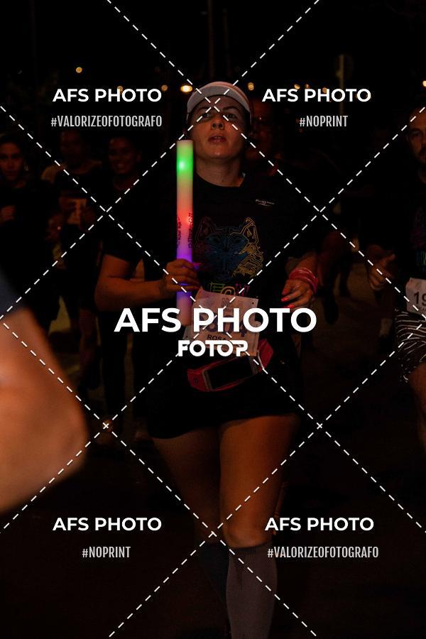 Compra tus fotos del eventoNeon Night Run 2019 - Belo Horizonte En Fotop