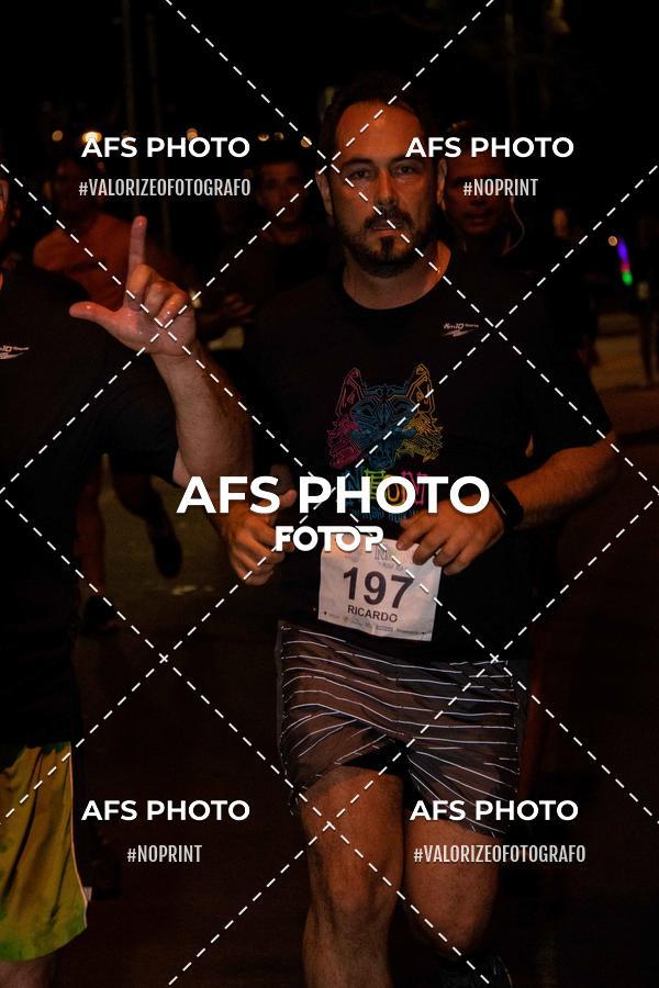 Compra tus fotos del eventoNeon Night Run 2019 - Belo Horizonte En Fotop