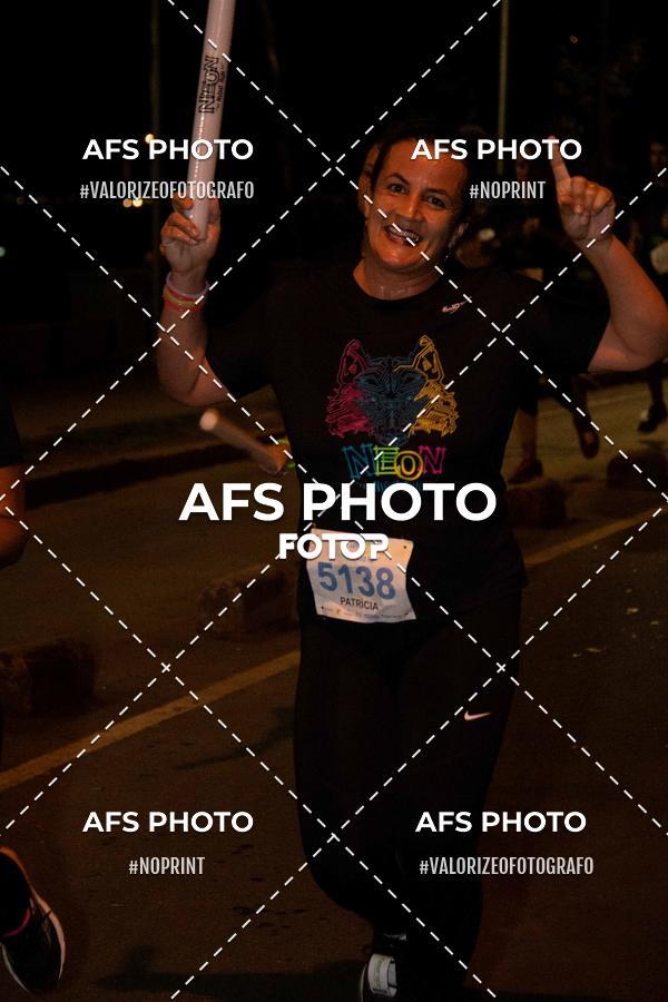 Compra tus fotos del eventoNeon Night Run 2019 - Belo Horizonte En Fotop