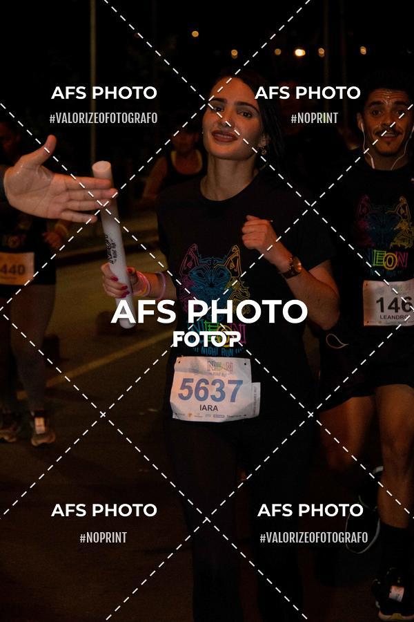 Achetez vos photos de l'vnementNeon Night Run 2019 - Belo Horizonte sur Fotop