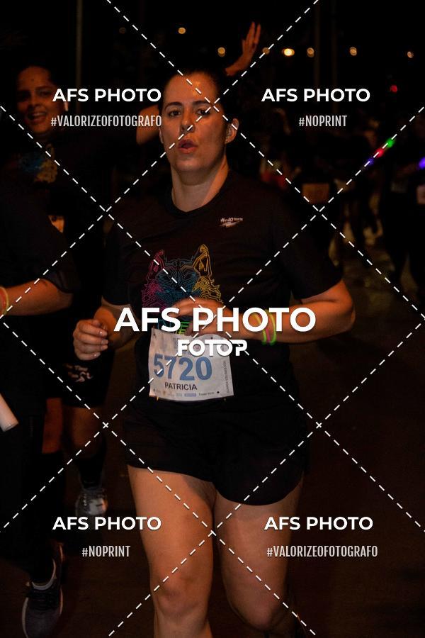 Compre as suas fotos do eventoNeon Night Run 2019 - Belo Horizonte no Fotop