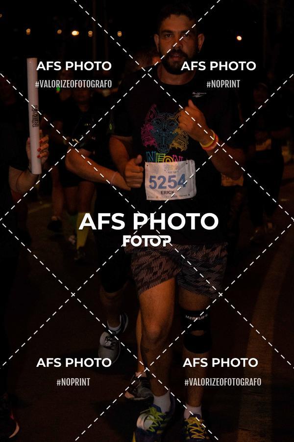 Compre as suas fotos do eventoNeon Night Run 2019 - Belo Horizonte no Fotop