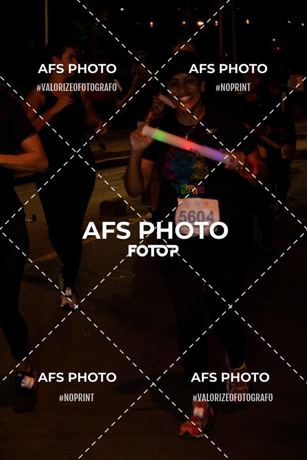 Compre as suas fotos do eventoNeon Night Run 2019 - Belo Horizonte no Fotop