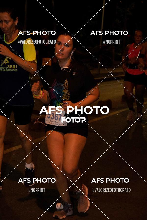 Achetez vos photos de l'vnementNeon Night Run 2019 - Belo Horizonte sur Fotop