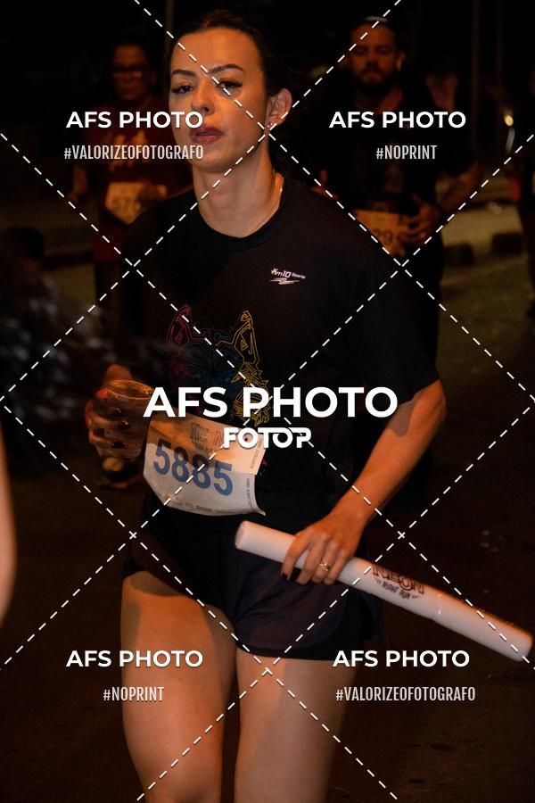 Achetez vos photos de l'vnementNeon Night Run 2019 - Belo Horizonte sur Fotop