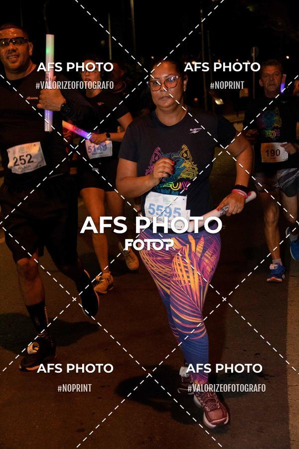 Acquista le foto dell'eventoNeon Night Run 2019 - Belo Horizonte in Fotop