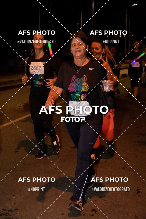 Acquista le foto dell'eventoNeon Night Run 2019 - Belo Horizonte in Fotop