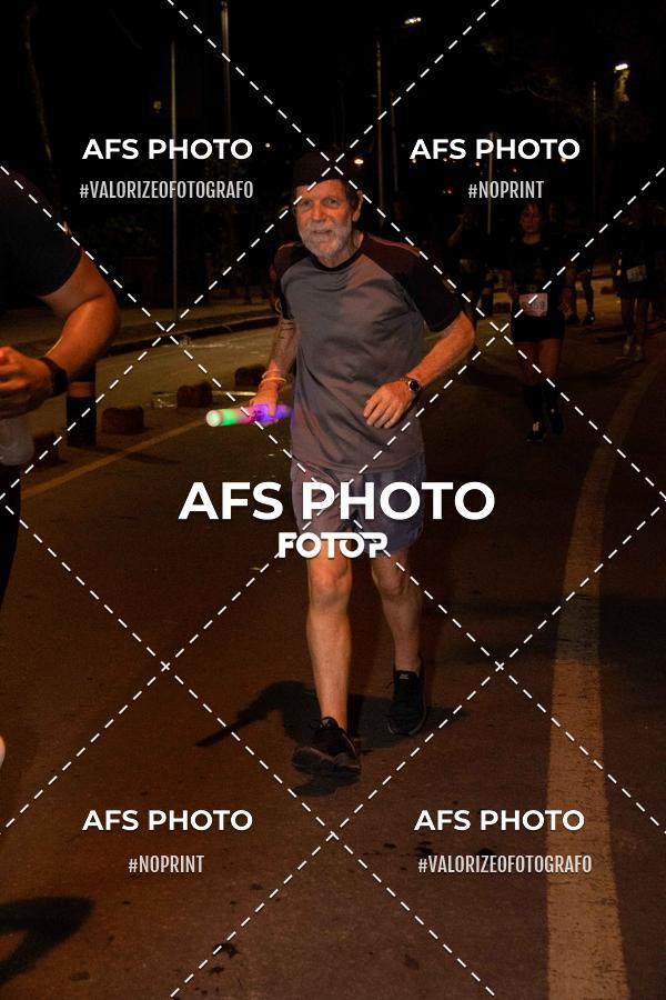 Acquista le foto dell'eventoNeon Night Run 2019 - Belo Horizonte in Fotop