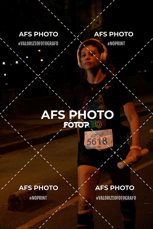 Buy your photos of the eventNeon Night Run 2019 - Belo Horizonte on Fotop