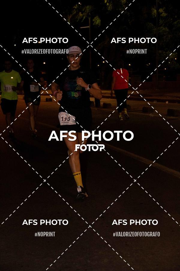 Buy your photos of the eventNeon Night Run 2019 - Belo Horizonte on Fotop
