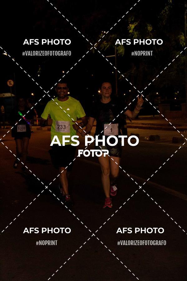 Buy your photos of the eventNeon Night Run 2019 - Belo Horizonte on Fotop