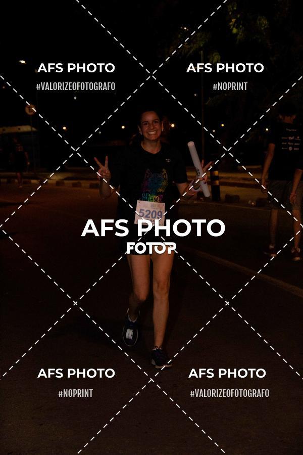 Buy your photos of the eventNeon Night Run 2019 - Belo Horizonte on Fotop