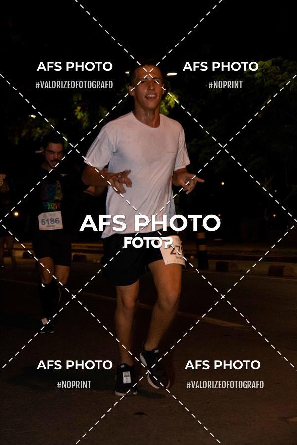 Buy your photos of the eventNeon Night Run 2019 - Belo Horizonte on Fotop
