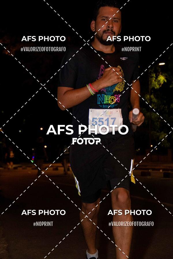 Buy your photos of the eventNeon Night Run 2019 - Belo Horizonte on Fotop