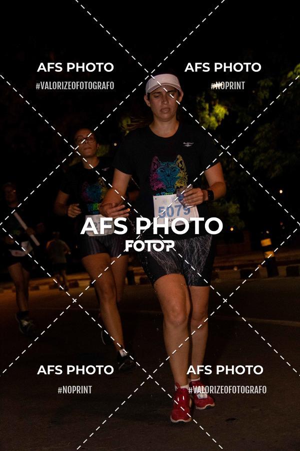 Buy your photos of the eventNeon Night Run 2019 - Belo Horizonte on Fotop