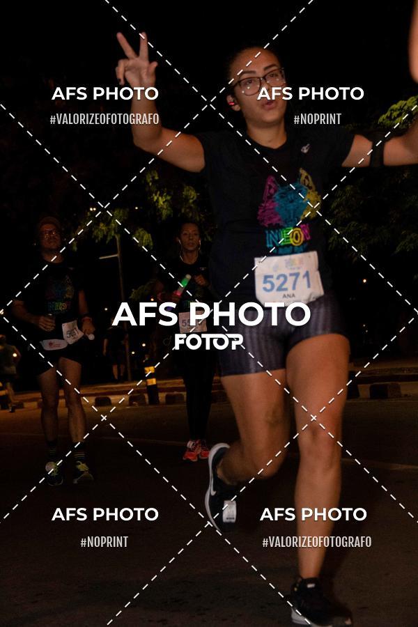 Buy your photos of the eventNeon Night Run 2019 - Belo Horizonte on Fotop