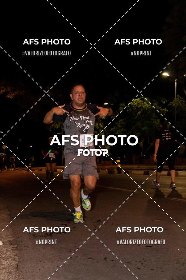Buy your photos of the eventNeon Night Run 2019 - Belo Horizonte on Fotop