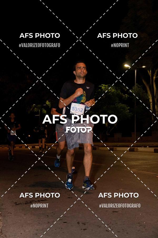 Buy your photos of the eventNeon Night Run 2019 - Belo Horizonte on Fotop