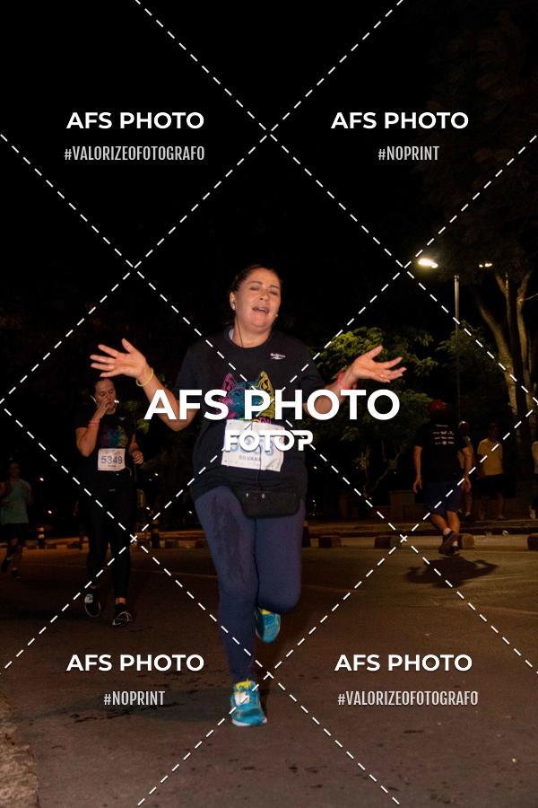 Buy your photos of the eventNeon Night Run 2019 - Belo Horizonte on Fotop