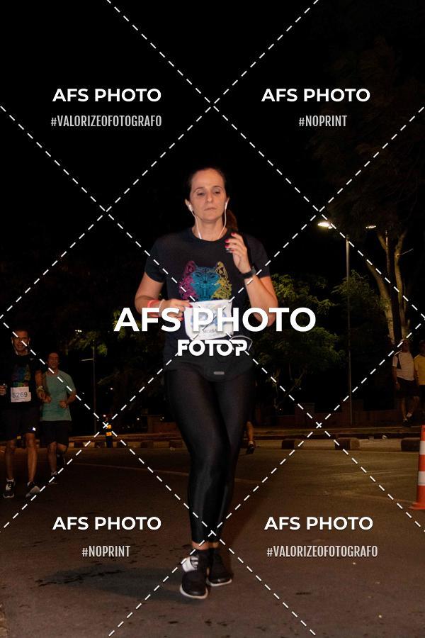 Buy your photos of the eventNeon Night Run 2019 - Belo Horizonte on Fotop