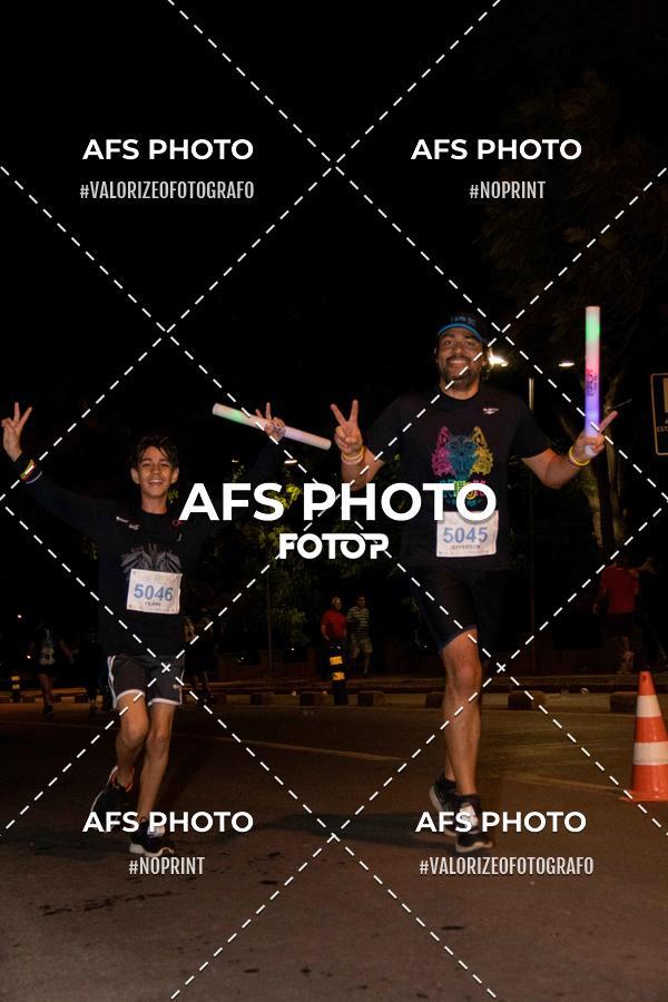 Buy your photos of the eventNeon Night Run 2019 - Belo Horizonte on Fotop