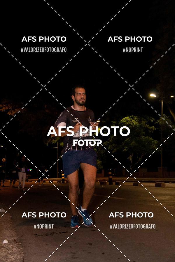 Buy your photos of the eventNeon Night Run 2019 - Belo Horizonte on Fotop