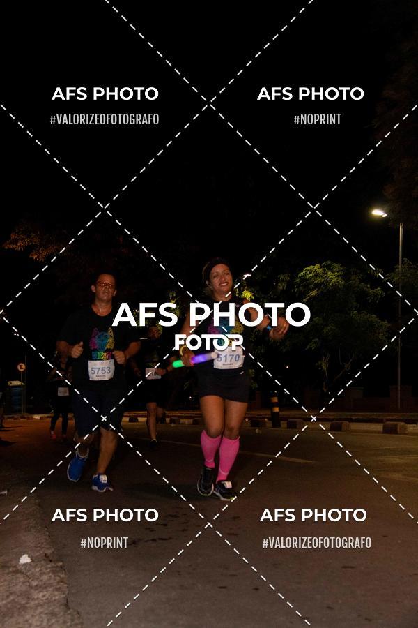 Buy your photos of the eventNeon Night Run 2019 - Belo Horizonte on Fotop