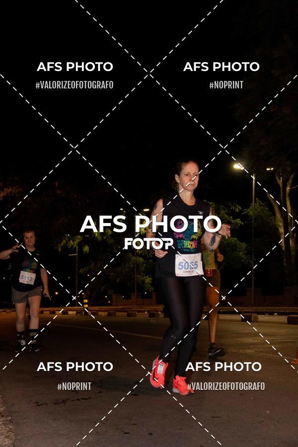 Buy your photos of the eventNeon Night Run 2019 - Belo Horizonte on Fotop