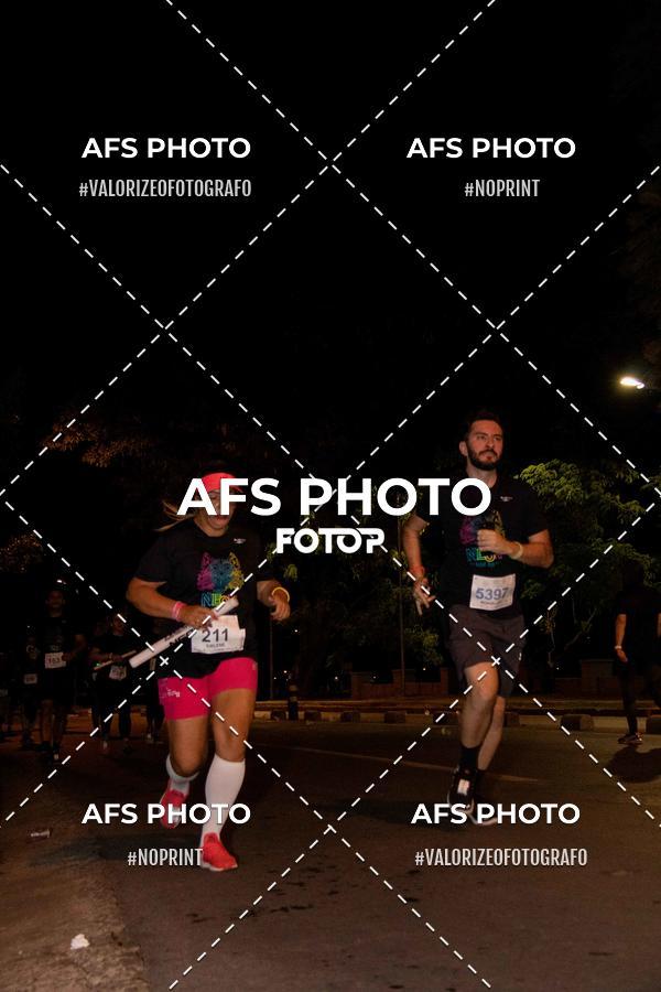 Buy your photos of the eventNeon Night Run 2019 - Belo Horizonte on Fotop