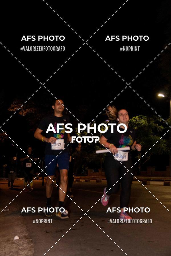 Buy your photos of the eventNeon Night Run 2019 - Belo Horizonte on Fotop