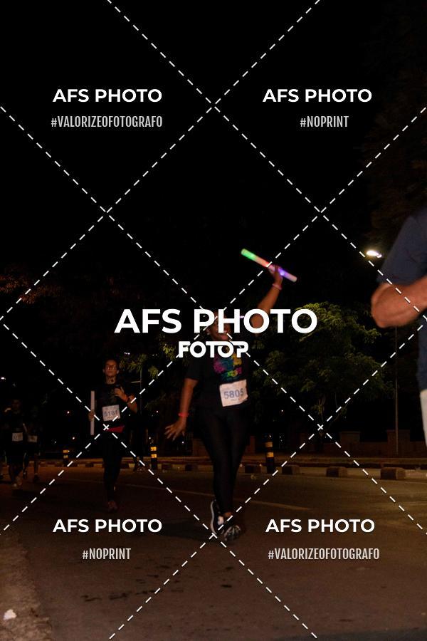 Buy your photos of the eventNeon Night Run 2019 - Belo Horizonte on Fotop