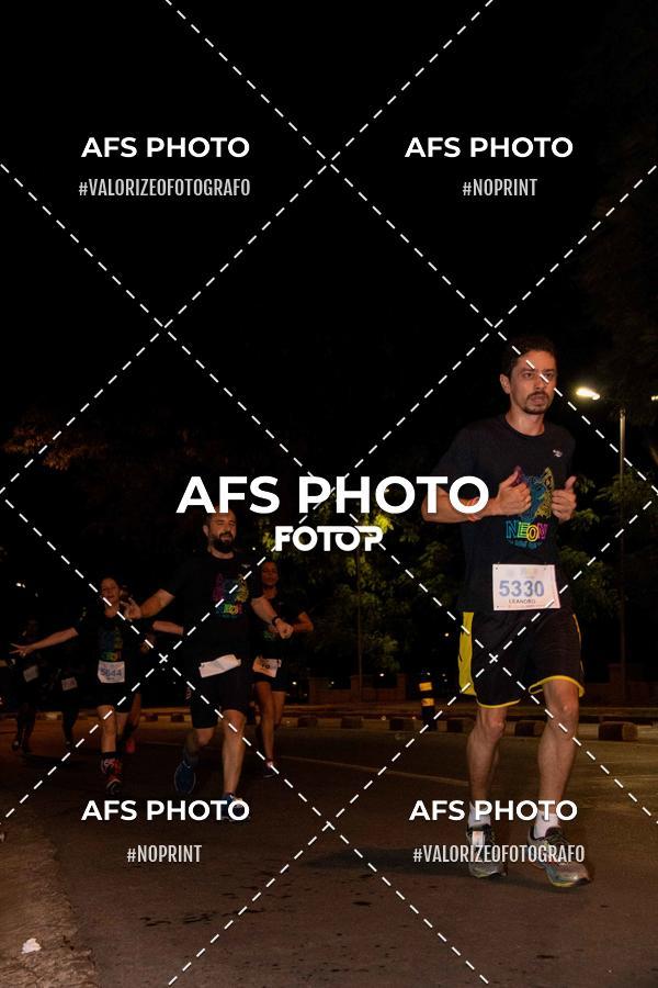 Buy your photos of the eventNeon Night Run 2019 - Belo Horizonte on Fotop