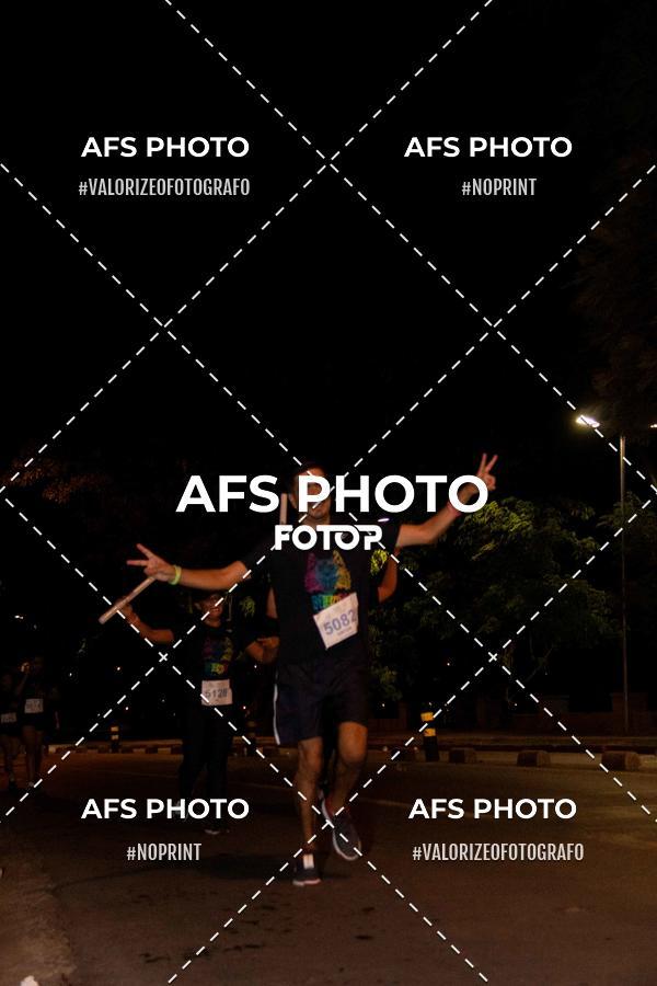 Buy your photos of the eventNeon Night Run 2019 - Belo Horizonte on Fotop