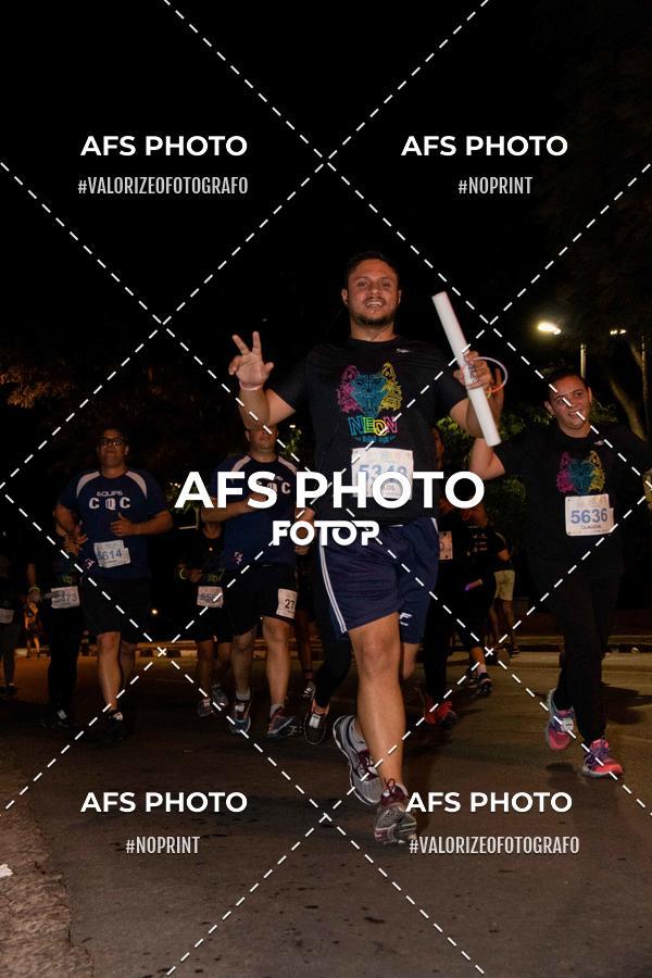 Acquista le foto dell'eventoNeon Night Run 2019 - Belo Horizonte in Fotop