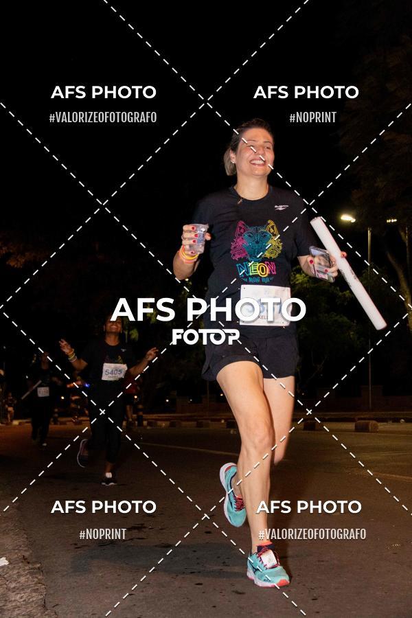 Acquista le foto dell'eventoNeon Night Run 2019 - Belo Horizonte in Fotop
