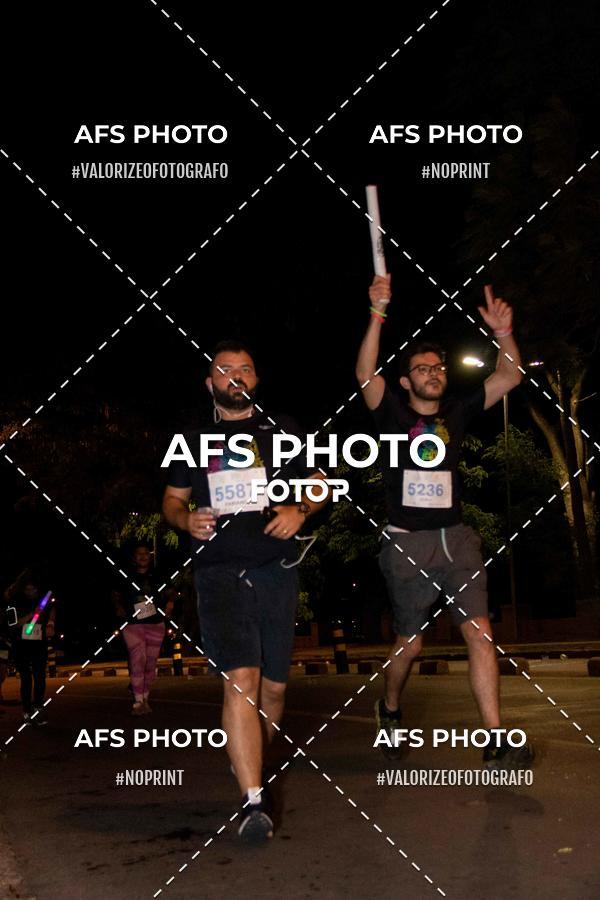 Acquista le foto dell'eventoNeon Night Run 2019 - Belo Horizonte in Fotop
