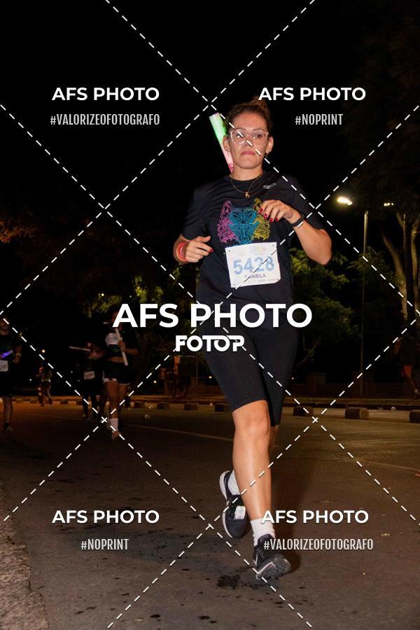 Compre suas fotos do eventoNeon Night Run 2019 - Belo Horizonte no Fotop