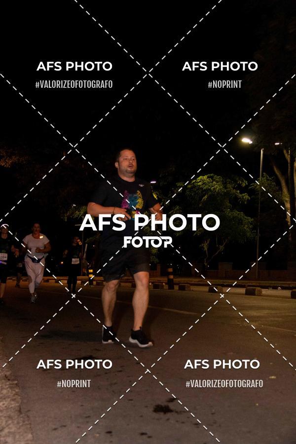 Compre suas fotos do eventoNeon Night Run 2019 - Belo Horizonte no Fotop