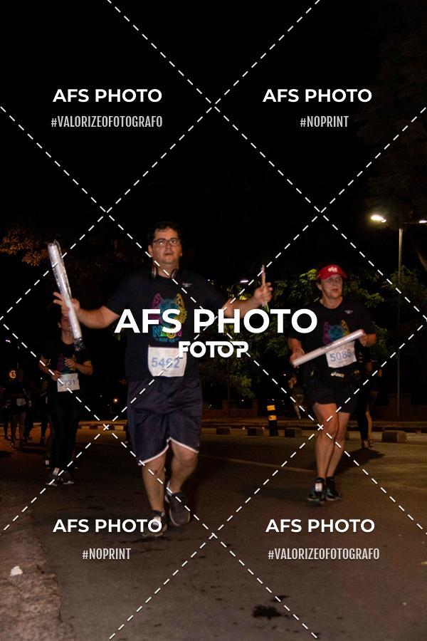 Compre suas fotos do eventoNeon Night Run 2019 - Belo Horizonte no Fotop