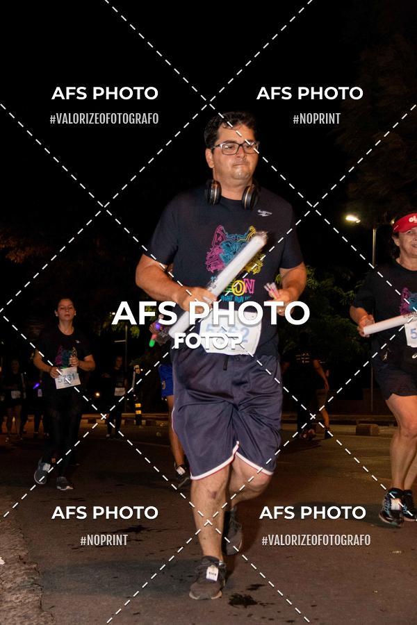Compre suas fotos do eventoNeon Night Run 2019 - Belo Horizonte no Fotop